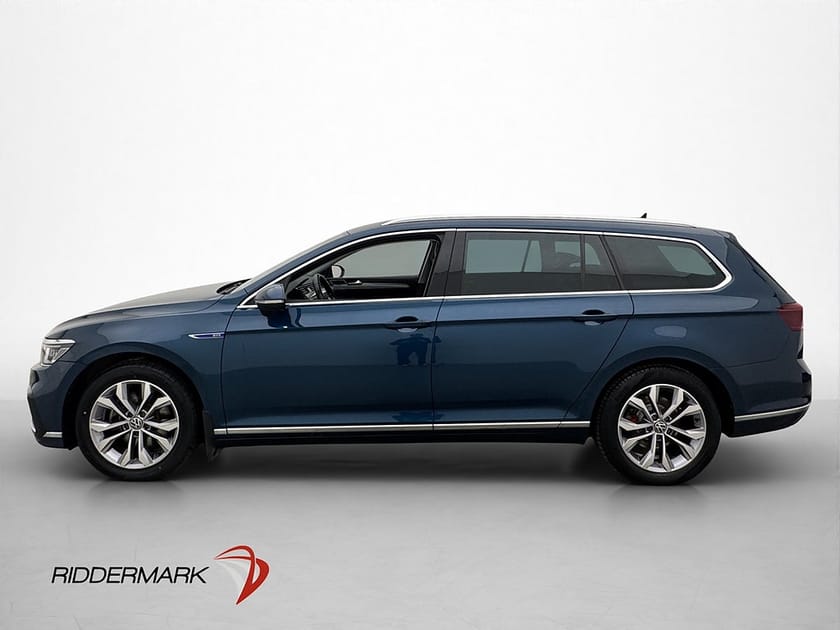 Bild 4 av Volkswagen Passat Sportscombi GTE 1.4 TSI Cockpit B-Kamera P-Värm Drag