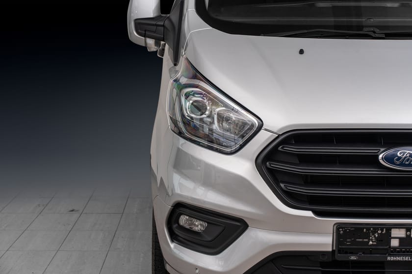 Bilde 4 av Ford Transit Custom 300 AUTOMAT//L1-KORT//KAMERA//WEBASTO//2X SKYVEDØRER