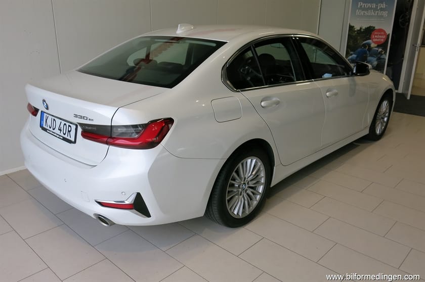 Bild 4 av BMW 330e Sedan 330 292hk Luxury Line Navi V-Hjul