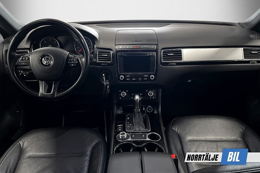 Bild 3 av Volkswagen Touareg 3.0 204 HK V6 4M TDI DRAG VÄRMARE B-KAMERA PDC