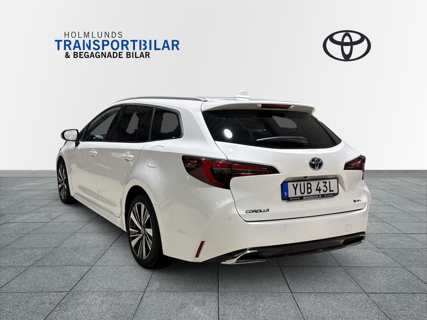Bild 2 av Toyota Corolla Touring Sports Hybrid 1,8 STYLE (140hk) v-hjul
