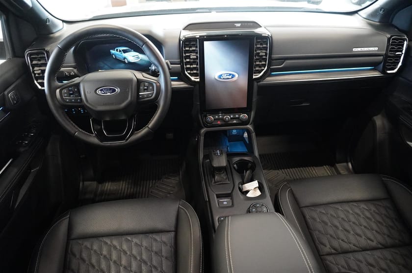 Bild 2 av Ford Ranger Dubbelhytt Double Cab Platinum 3.0l Td V6 240 hk 10AT