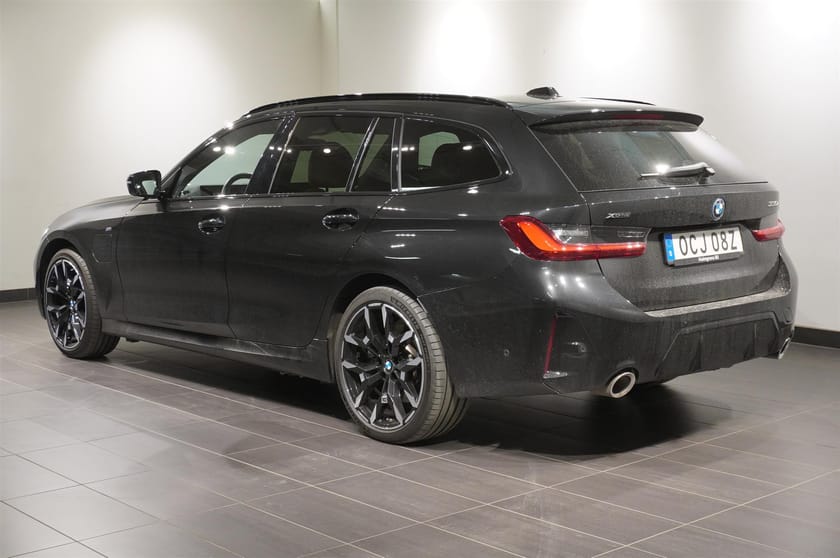 Bild 2 av BMW 330e xDrive Touring M Sport Active Edt. Drag Fartpilot HiFi PA