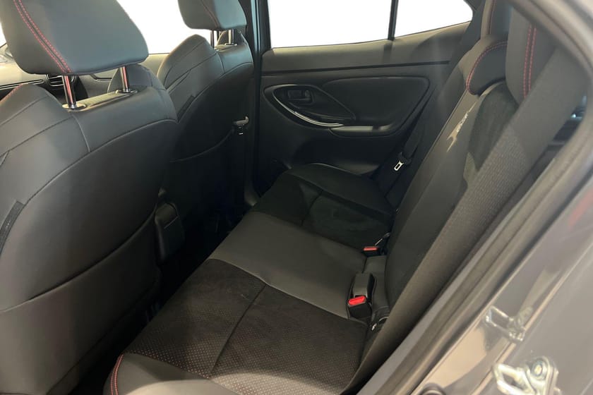 Bild 5 av Toyota Yaris Cross Active 1,5 Hybrid 130 GR-Sport Bitone
