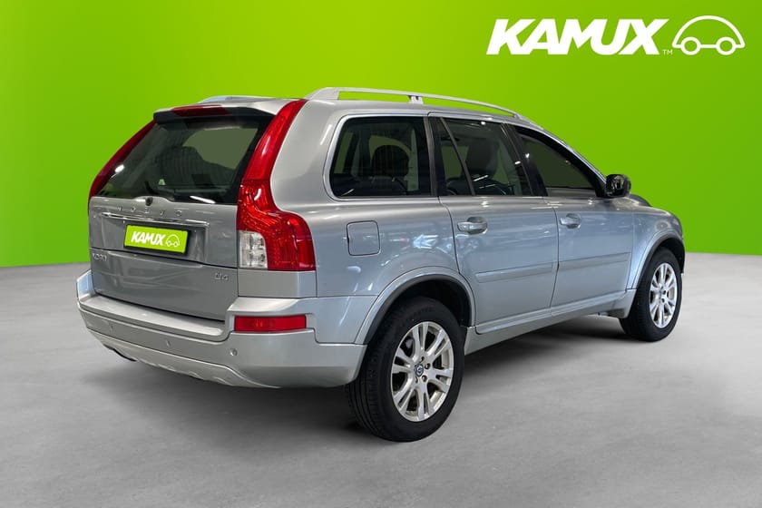 Bild 4 av Volvo XC90 D4 Summum 163hp 7-sits Skinn Värmare Elstol Kamrem bytt