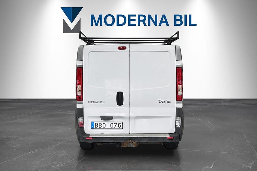 Bild 4 av Renault Trafic Skåpbil L2H1 Crossbuss Lasthållare Dragkrok 3-sits 114hk