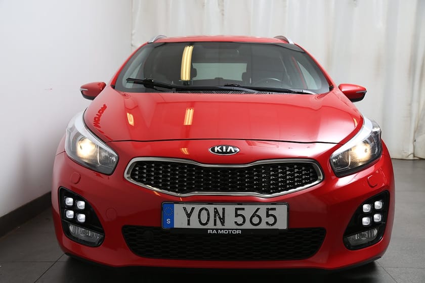 Bild 5 av Kia cee'd_sw 1,6 CRDi 136hk GT-Line Kombi Aut Navi Kamera Motorv
