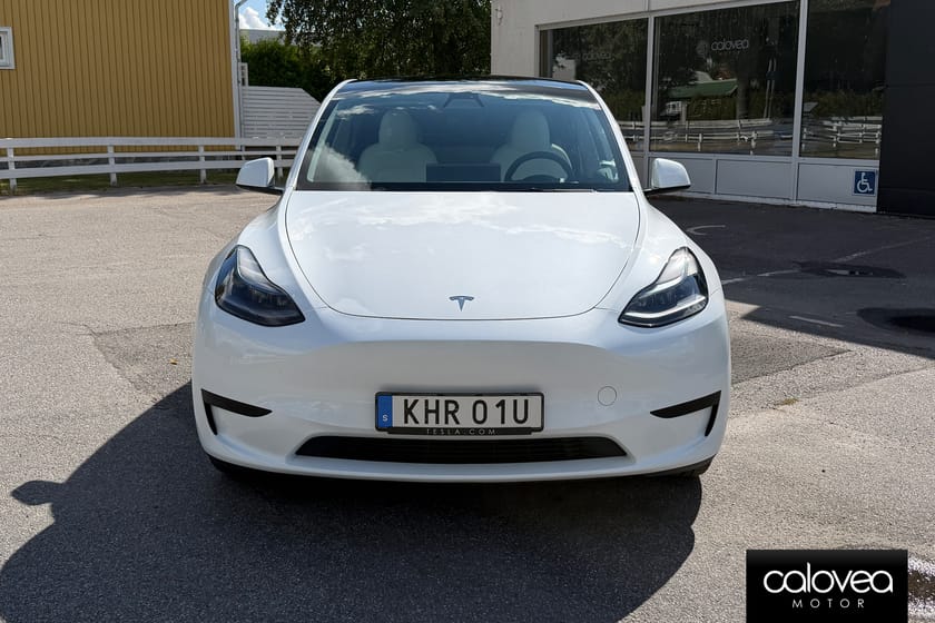 Bild 3 av Tesla Model Y Standard Range RWD 299 hk Automat - Drag, Ljust helskinn