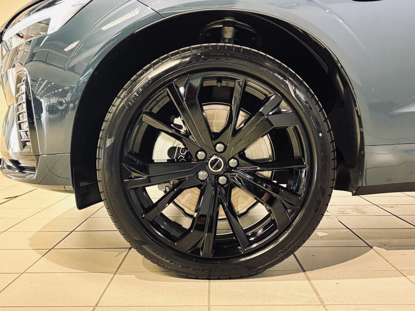 Bild 2 av Volvo XC60 T6 Plus Black Nordic Edition | Omgående leverans |