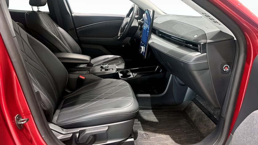 Bild 3 av Ford Mustang Mach-E Standard Range RWD TEKNIKPAKET