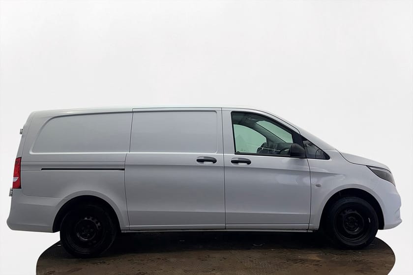 Bild 5 av Mercedes-Benz Vito 110 CDI 2.8t Drag Kamera Farth MOMS