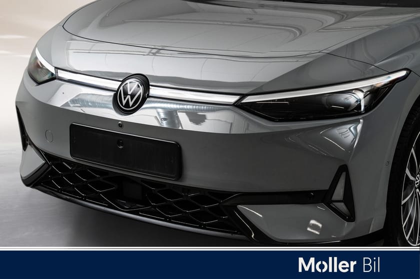 Bilde 2 av Volkswagen ID.7 GTX Tourer
