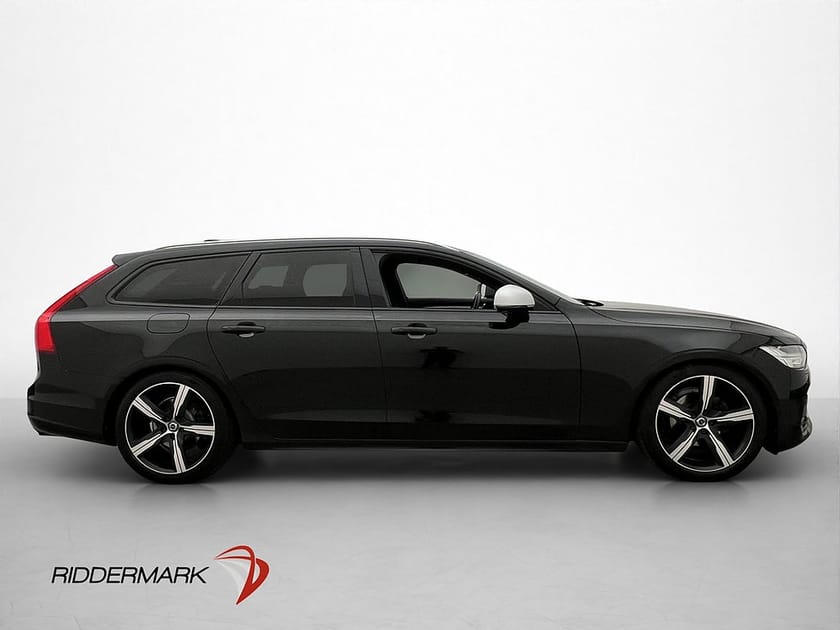 Bild 4 av Volvo V90 D4 AWD R-Design Drag Kamera CarPlay Värmare Navi