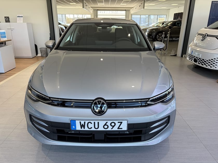 Bild 2 av Volkswagen Golf Life Edition 1.5 eTSI 150 DSG7