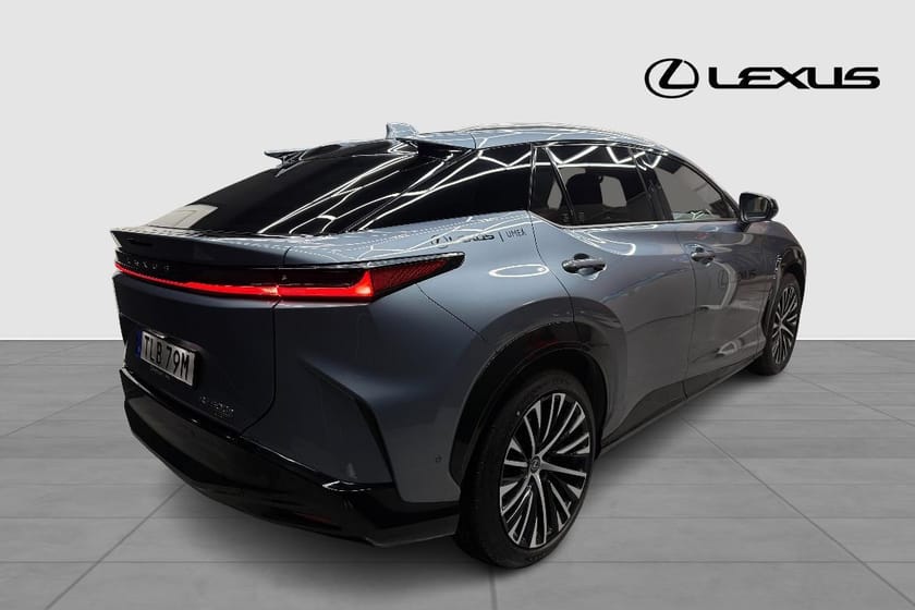 Bild 5 av Lexus RZ 500e STBW LUXURY DRAG V-HJUL