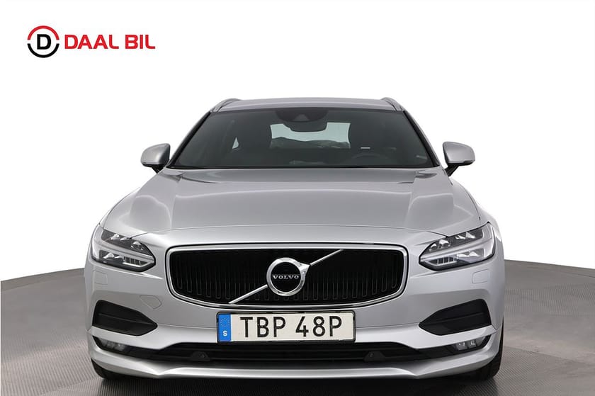 Bild 2 av Volvo V90 D4 AWD 190HK MOMENTUM B-KAM NAVI HIGH PERFORMANCE