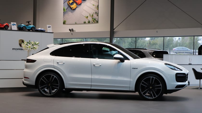 Bild 3 av Porsche Cayenne E-Hybrid Coupé