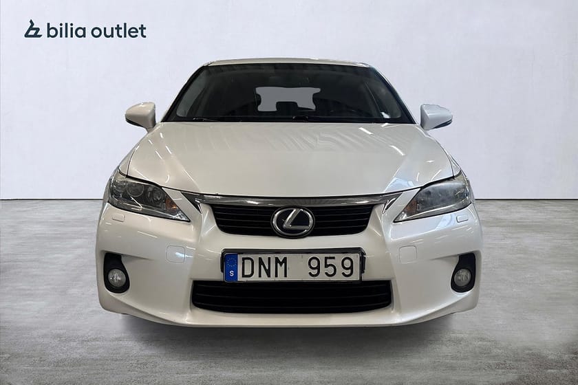 Bild 3 av Lexus CT 200h CVT F Sport 135hk Navi Backkamera Läder