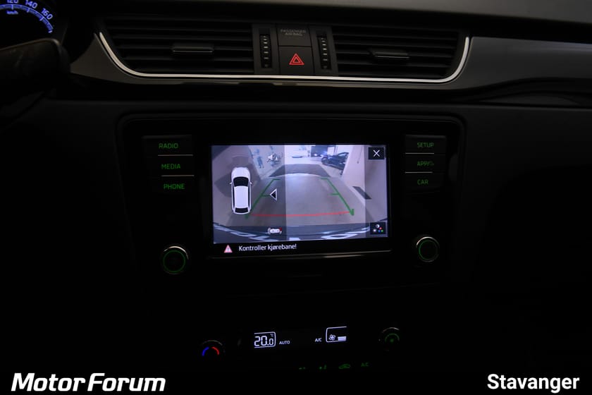 Bilde 3 av Škoda Rapid Spaceback AUTOMAT / NY SERVICE / RYGGEKAMERA /KEYLESS/ CRUISE