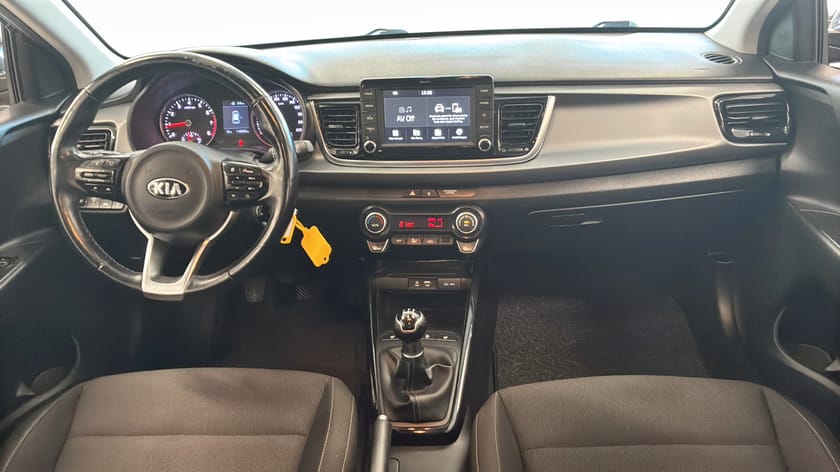 Bild 4 av Kia Rio 1.2 CVVT / B-KAMERA / CARPLAY / RATTVÄRME /