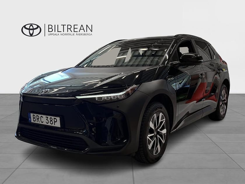 Bild 1 av Toyota bZ4X 71.4 kWh Style Vinterhjul Ingår!