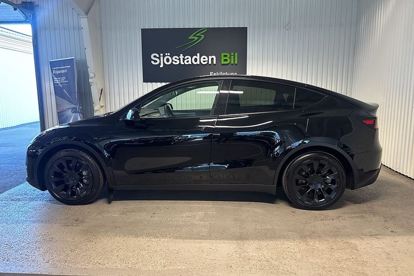 Bild 2 av Tesla Model Y Long Range AWD