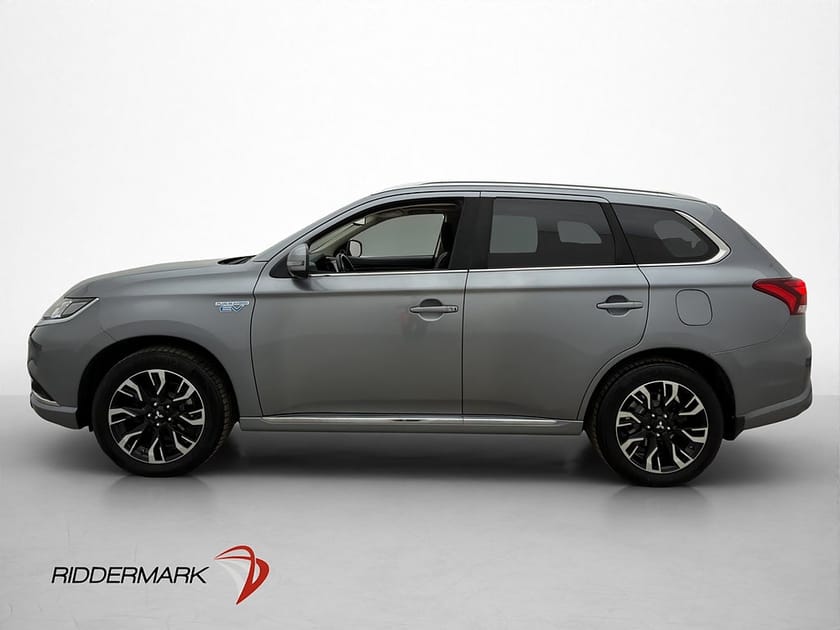 Bild 4 av Mitsubishi Outlander PHEV 4WD Business Drag 360° T-Lucka