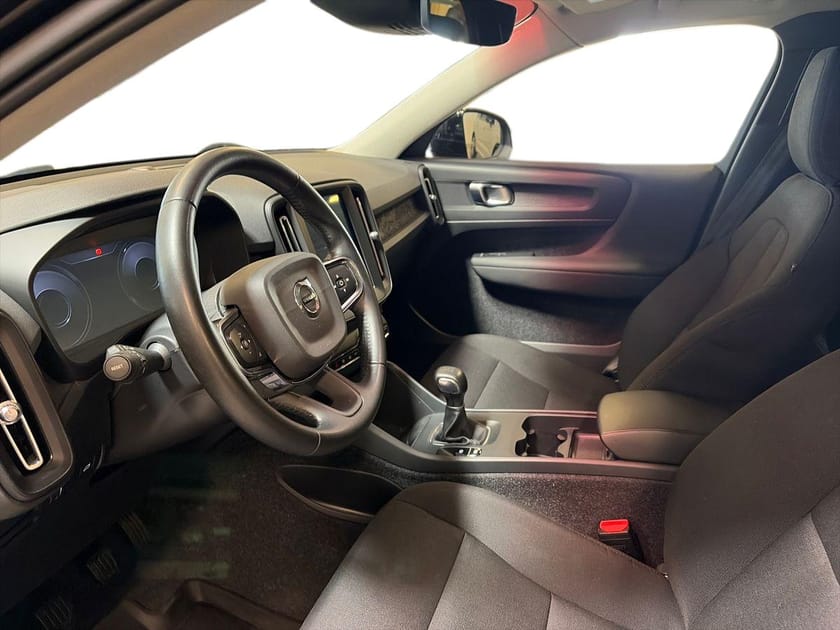 Bild 5 av Volvo XC40 T2 FWD Momentum Core