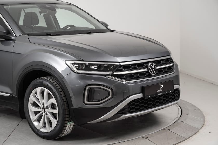 Bilde 3 av Volkswagen T-Roc 2,0 TDI 150hk Style 4MOTION ACC/Krok/Webasto
