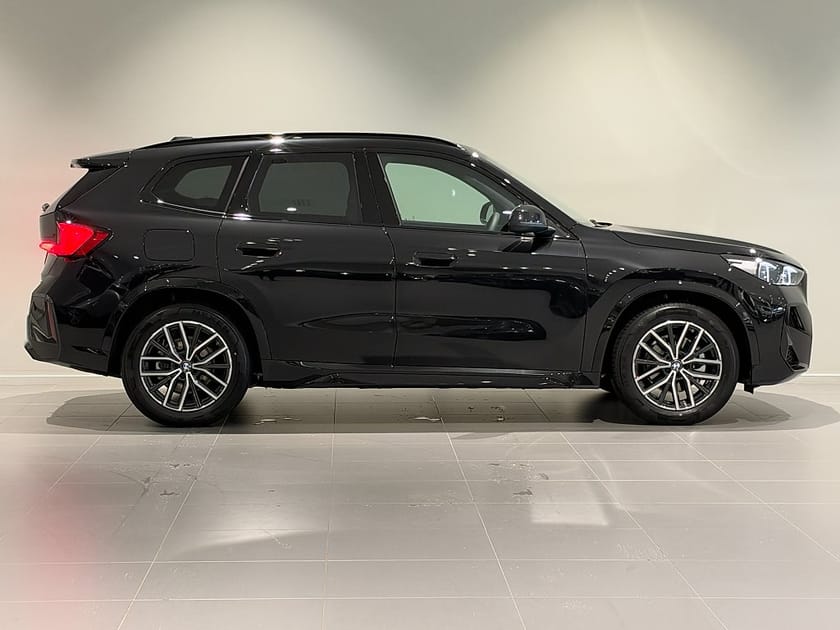 Bild 3 av BMW iX1 eDrive20