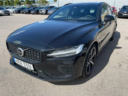 Volvo V60 T6 Recharge Plus Dark plug in AWD 350HK 4x4 Panorama Läder