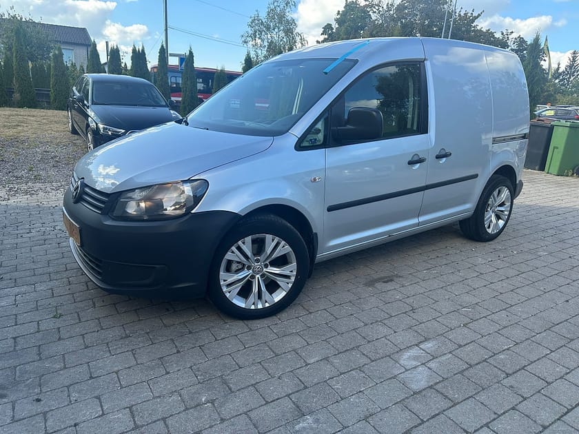 Bild 1 av Volkswagen Caddy Skåpbil 1.6 TDI DPF Euro 5/Ny framruta/S+V Hjul