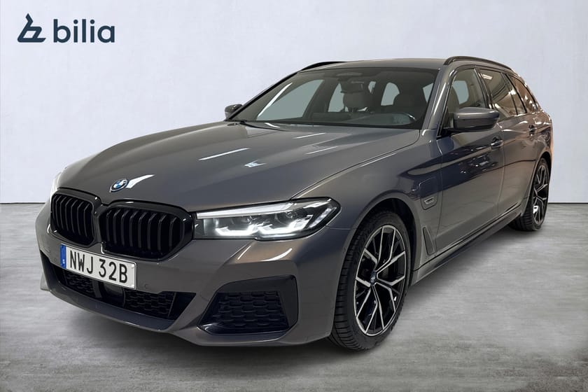 Bild 1 av BMW 530e xDrive Touring M-Sport / Individual / Läder /Drag /HiFi