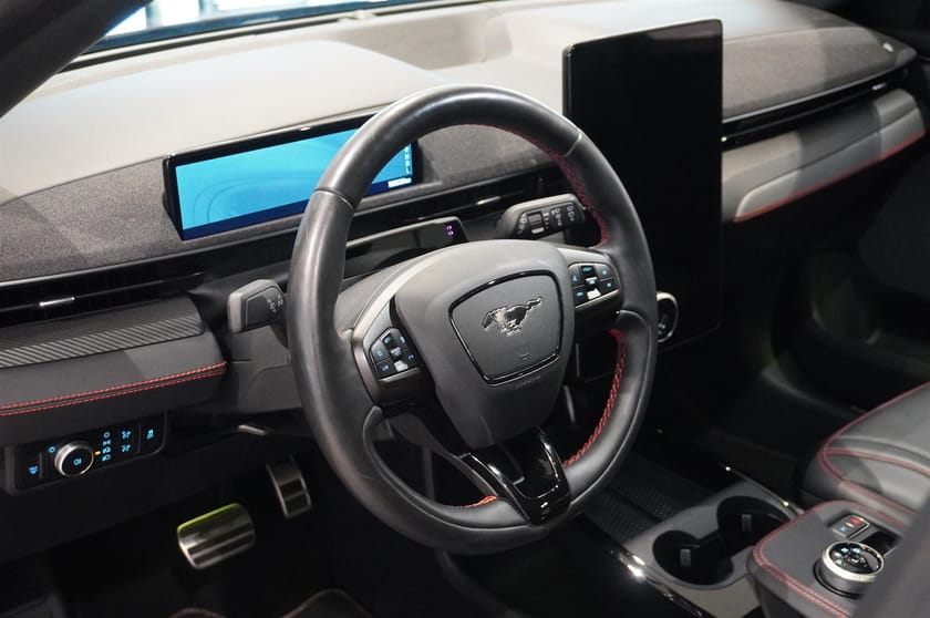 Bild 2 av Ford Mustang Mach-E Standard Range AWD 
