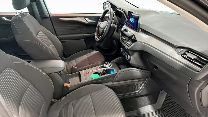 Bild 3 av Ford Kuga Plug-In Hybrid Titanium Laddhybrid