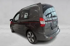Thumnail bilde 2 av Ford Transit Courier