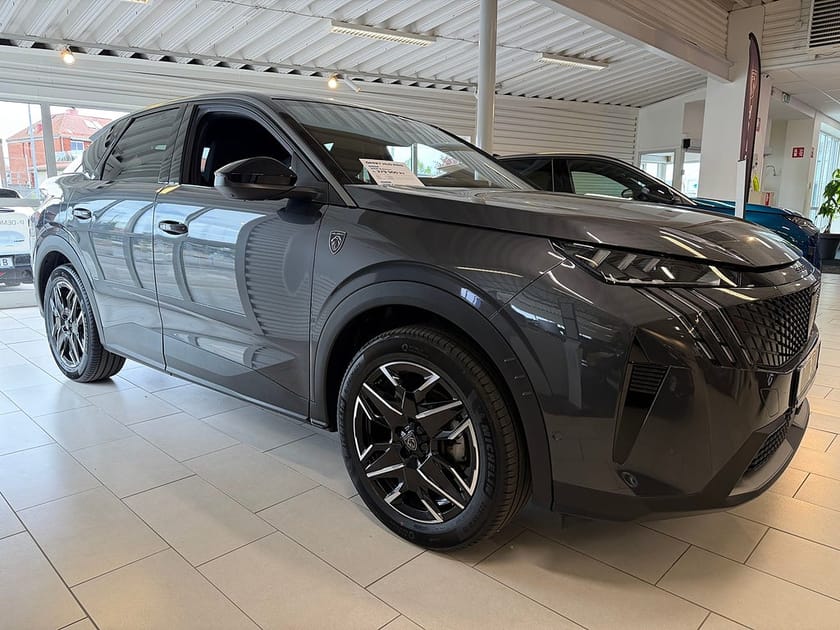 Bild 1 av Peugeot 3008 Hybrid 145 145hk 1.2 GT ULTIMATE | Vhjul | Dragkrok | MOMS