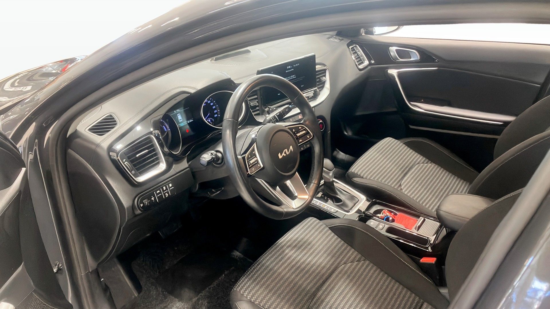 Kia Ceed SW PHEV ACTION 2024, bild 3/10