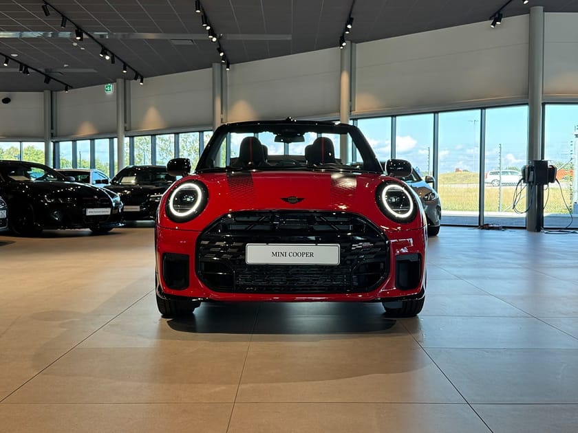 Bild 2 av MINI Cooper S Convertible Cab JCW Trim H/K Head-Up Rattvärme
