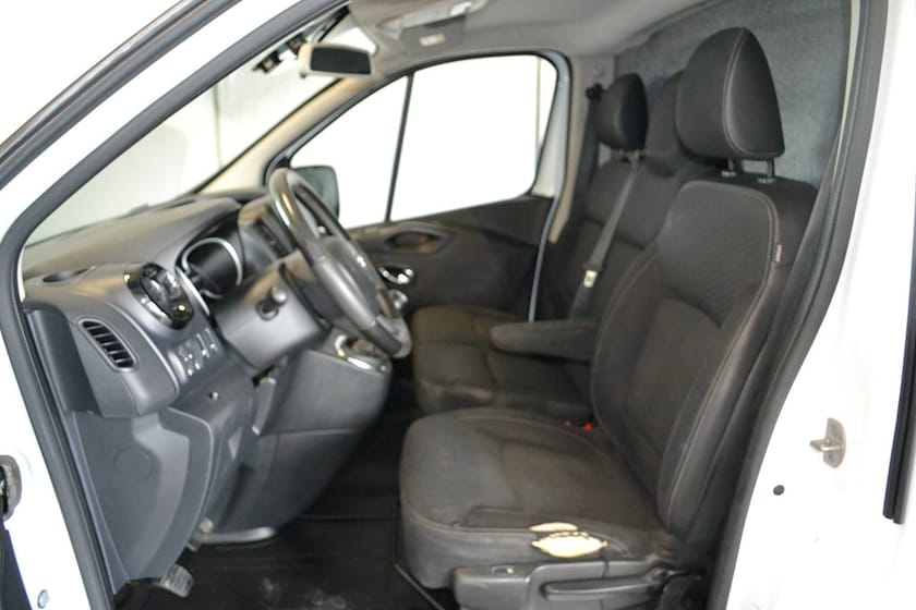 Bild 4 av Opel Vivaro Skåpbil 1,6 CDTi 115hk L2H1 Manuell Drag Inredning
