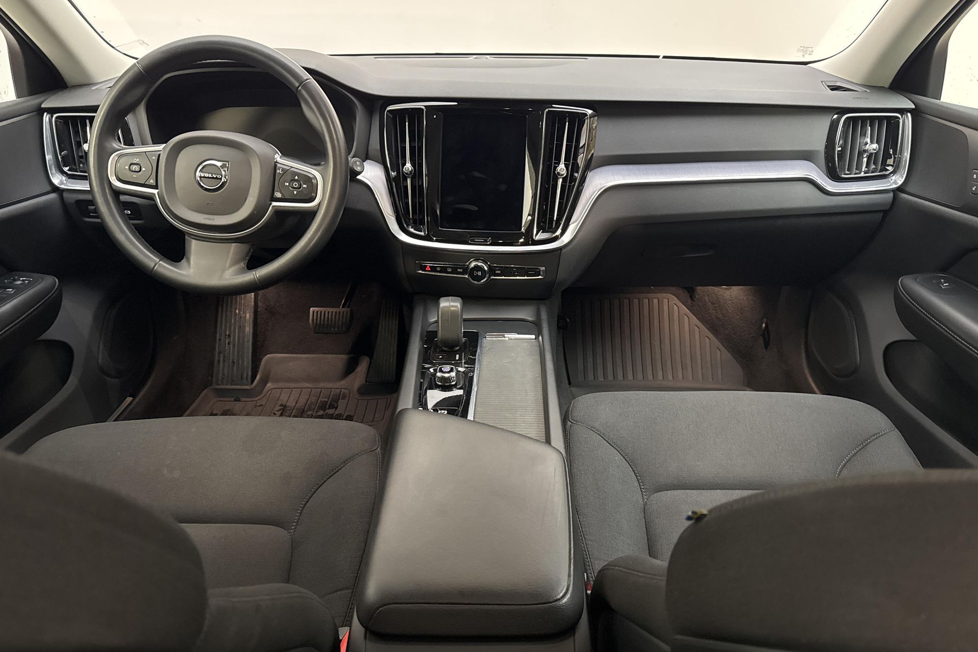 Volvo V60 B4 2022, kuva 7/10