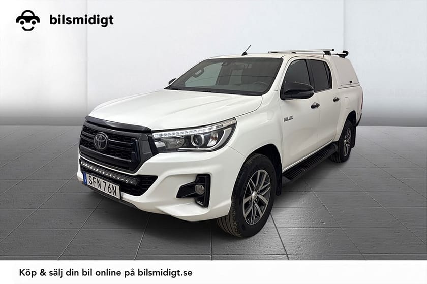 Bild 1 av Toyota Hilux Dubbelhytt 2.4 AWD Aut Drag Läder Kamera Värmare MOMS