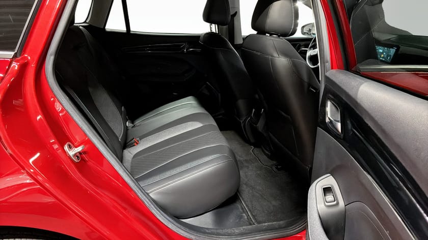 Bild 5 av MG 5 Long Range Luxury 360° Kamera Skinn Elstol Keyless Värmare 61 kWh