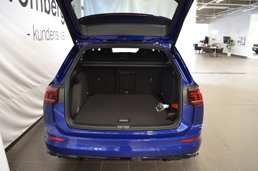 Bild 4 av WVWZZZCD3TW637076 R-LINE 2,0 TSI 204 HK DSG7 4MO