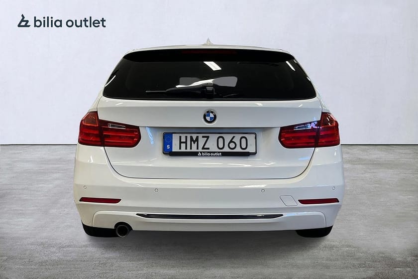 Bild 4 av BMW 320d xDrive Touring Sport line 184hk Sensorer