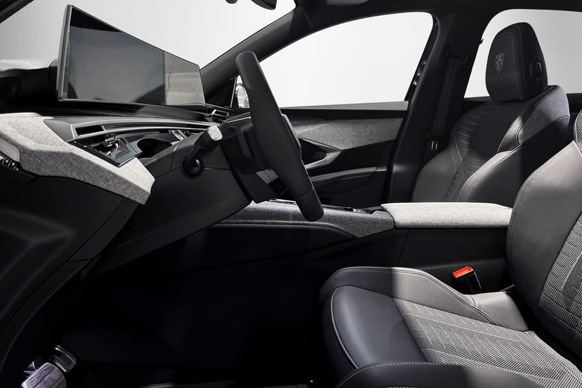 Bild 4 av Peugeot 3008 Hybrid 145