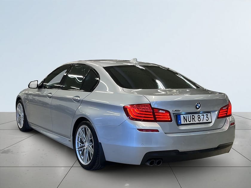 Bild 5 av BMW 520d xDrive Sedan M Sport Kamera/Drag/MoK-Värm/S&V/P-Värm/Skinn