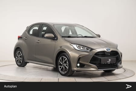 Toyota Yaris Hybrid 1,5 Active Tech ACC/Kamera/Navi/Rattvarme