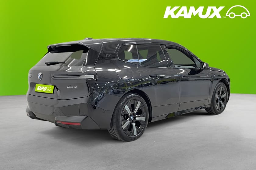 Bild 4 av BMW iX xDrive40 326hk Sport Drag H/K HuD 360°