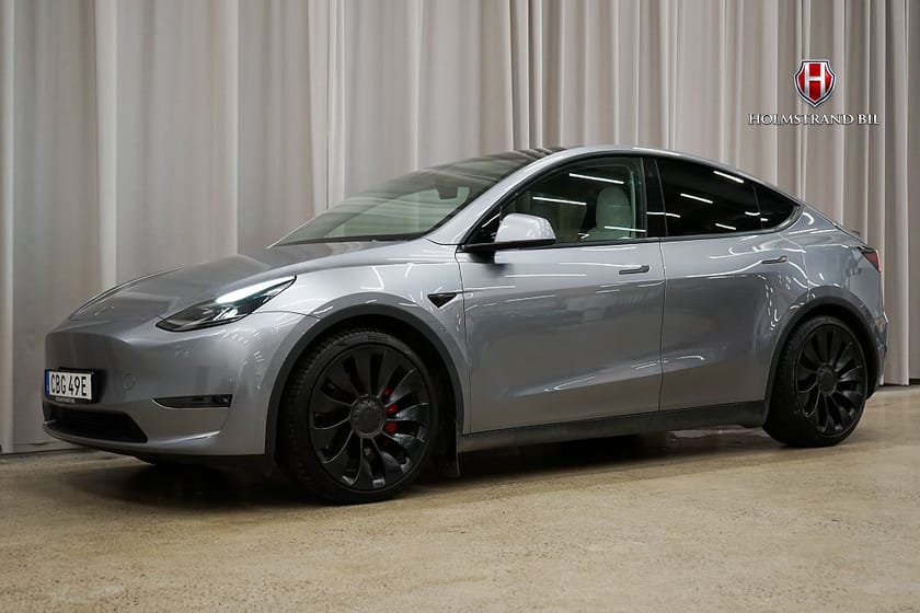 Bild 3 av Tesla Model Y Performance AWD Drag Värmepump Rattvärme MOMS Turbin